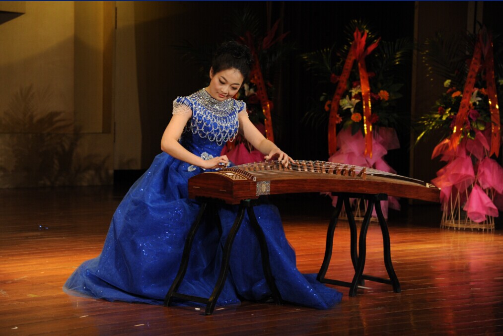 錦綸長(cháng)絲織物，驚艷了時(shí)光~